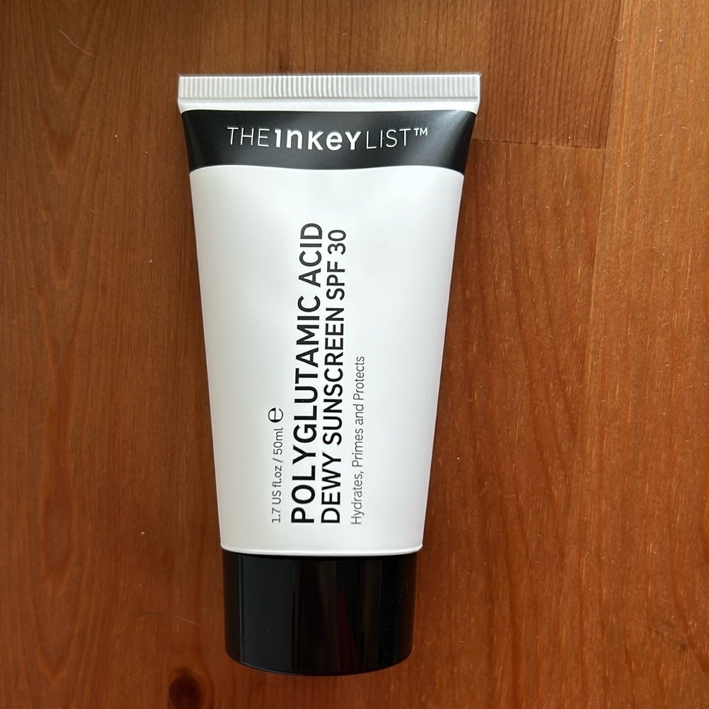Polyglutamic Acid Dewy Sunscreen SPF 30